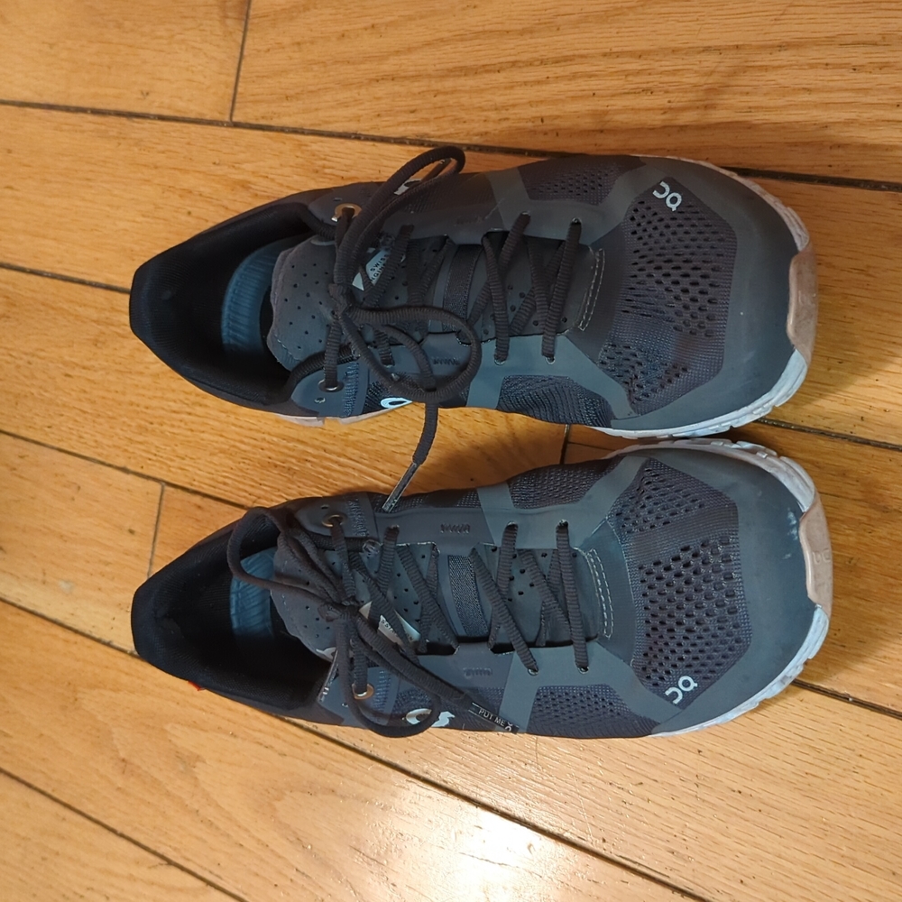 On Cloud Women's Grey, Pink, White - Size 7.5